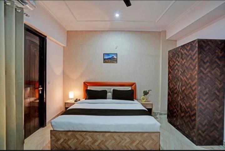 Savanna - A Boutique Stay Нойда Экстерьер фото