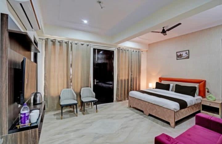 Savanna - A Boutique Stay Нойда Экстерьер фото